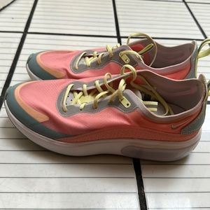 Nike pink air max